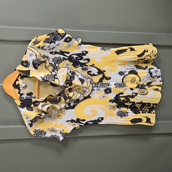 Nicola Short Sleeve Top - Picture 1 of 6